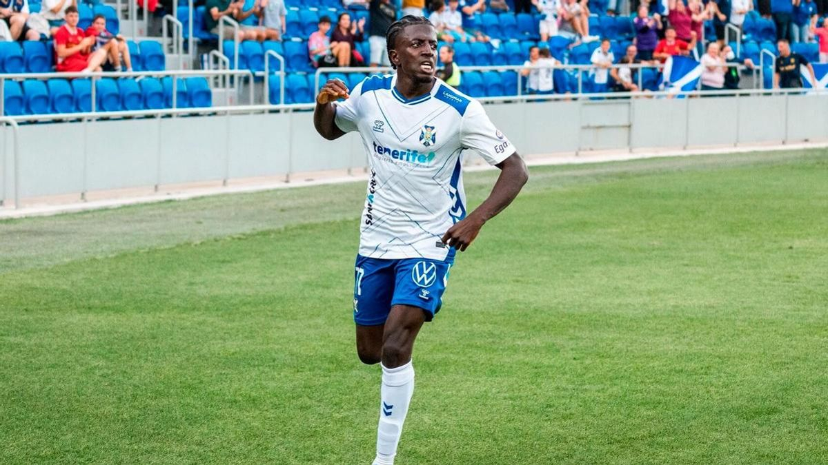 Balde será el sexto jugador cedido por el CD Tenerife en la temporada 26-27