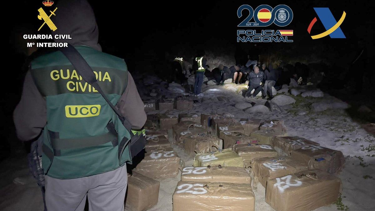 La Audiencia Nacional deja en libertad a un investigado por la descarga de 1,6 toneladas de cocaína en Muxía