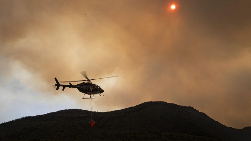 Neuquén: cayó un helicóptero hidrante que combatía incendios y murieron sus dos ocupantes en Aluminé
