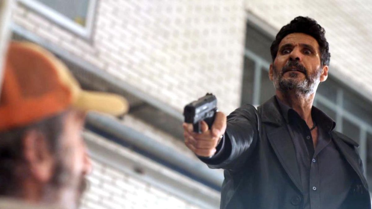 Robero apunta a Ezequiel