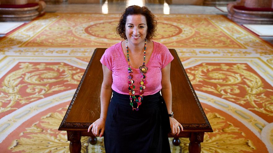 Alicia Romero, portavoz del PSC en el Parlament: "El Govern debe aclararse y decidir si quiere la ampliación de El Prat o no"