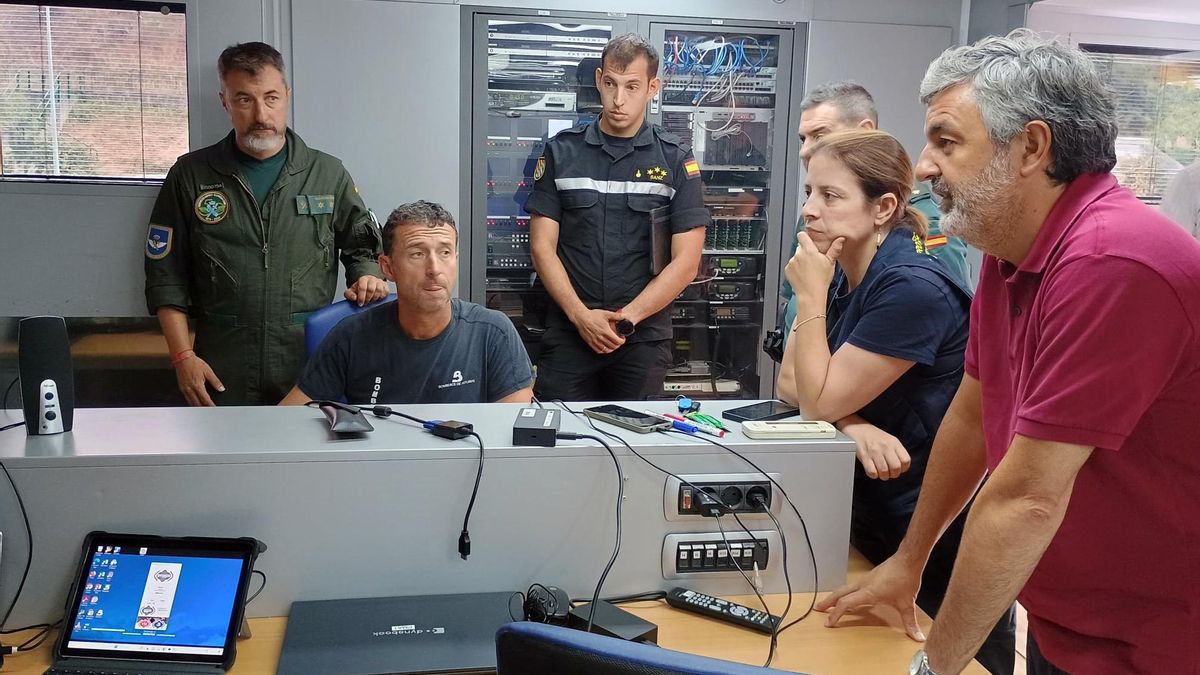 Puesto de mando en Cangas del Narcea desde donde se sigue la evolución de los incendios