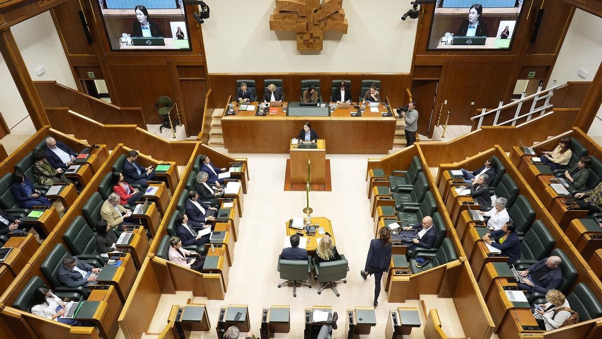 Pradales critica la huelga general por la vivienda y que la mayoría sindical vasca la use para atacar a su Gobierno
