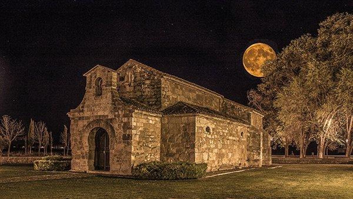 La iglesia de Palencia que es la más antigua de España y fue construida sobre unas termas romanas