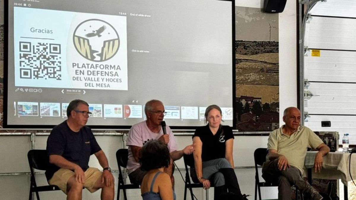 Conferencia y encuentro con vecinos y vecinas en Maranchón el pasado mes de agosto