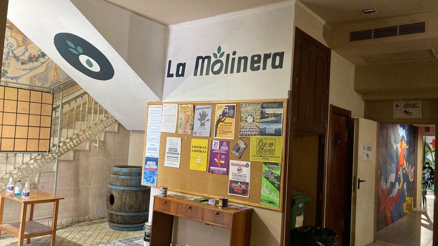 'La Molinera', el centro social de Valladolid reivindica la okupación tras 1.000 días volviendo a dar vida a un hotel