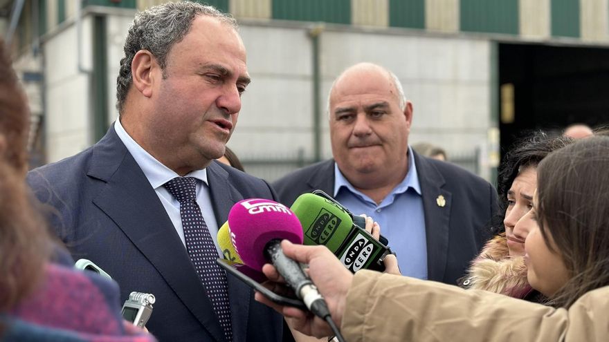 Martínez Lizán anuncia una batería de nuevas medidas para intentar calmar los ánimos del sector agrario