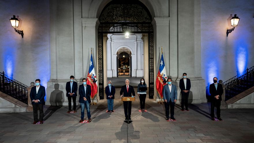 Chile debate si aplaza las megaelecciones a mayo por el agravamiento de la pandemia