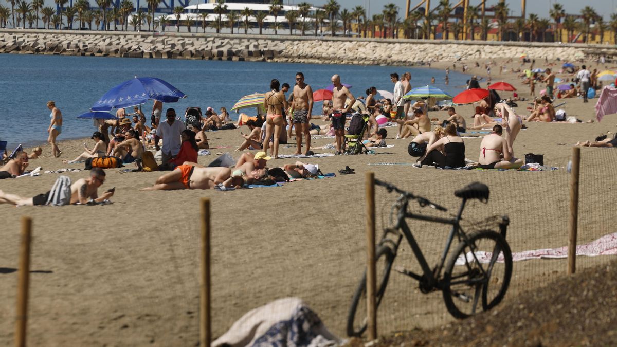 Las temperaturas se disparan por encima de los 34 grados y la Aemet activa avisos por calor en dos comunidades