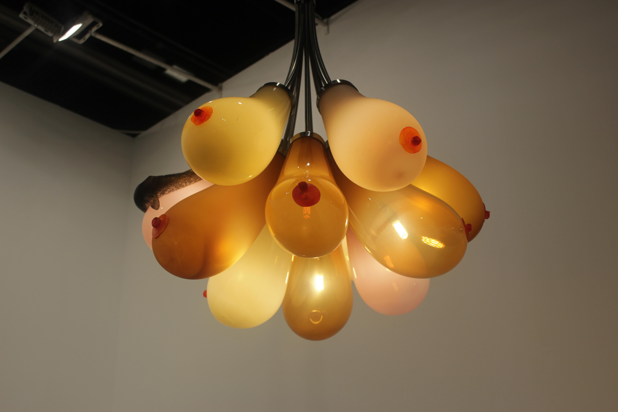 Paseo fotográfico por las obras de ARCO 2025 en Madrid