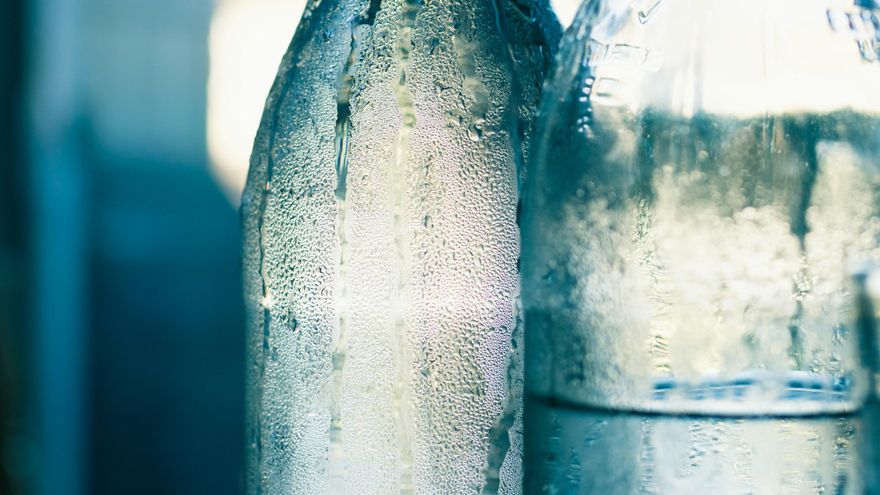 Una nutricionista aclara si el agua de mar para beber es una moda pasajera o tiene algún beneficio: "No es un tratamiento”