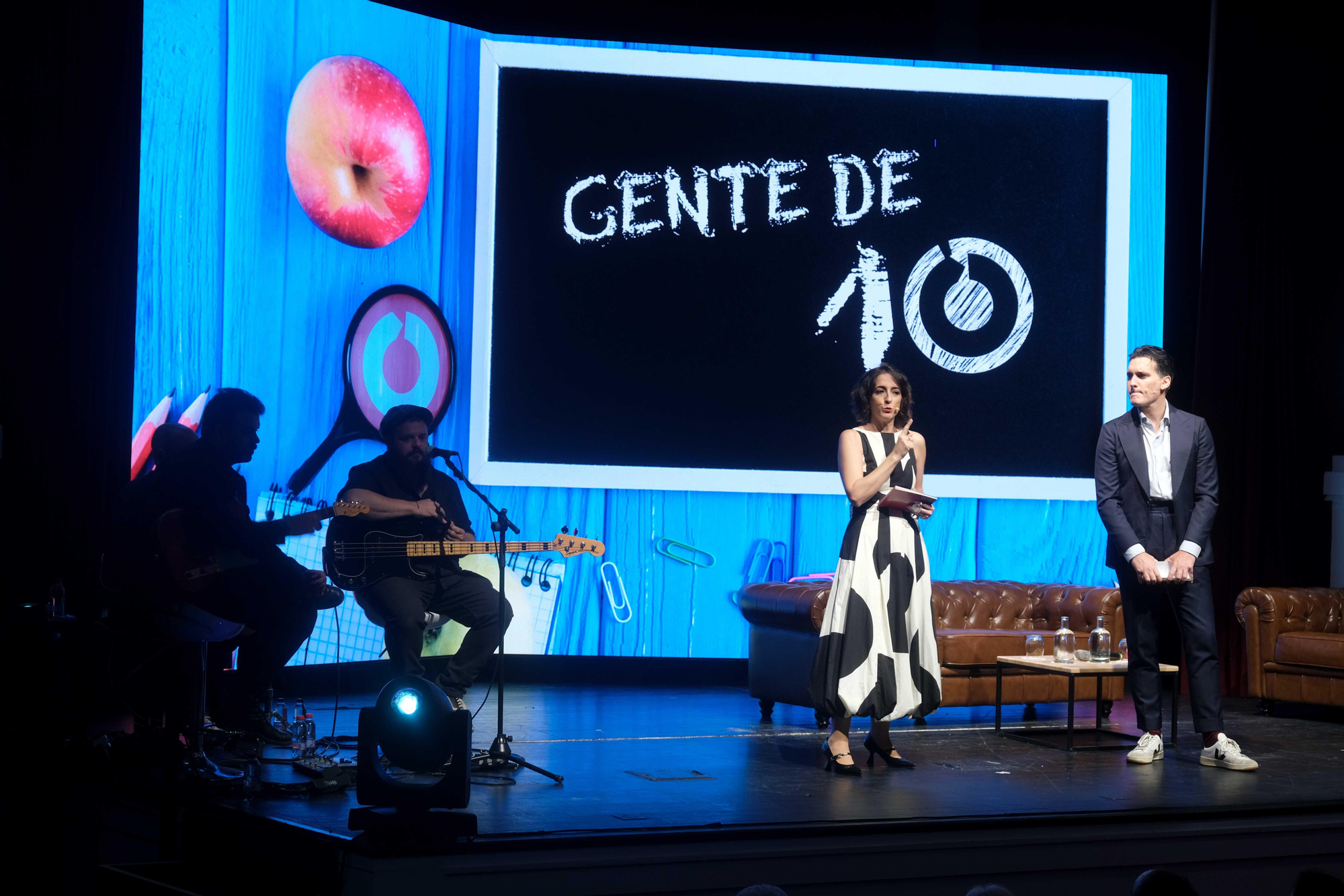 María Iglesias y Julio Muñoz han vuelto a ser los encargados de conducir la gala