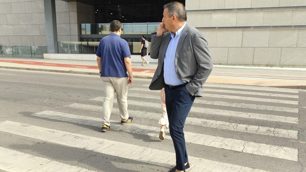 El alcalde de Tíjola se acoge a su derecho a no declarar tras comparecer como investigado en el 'caso Mascarillas'