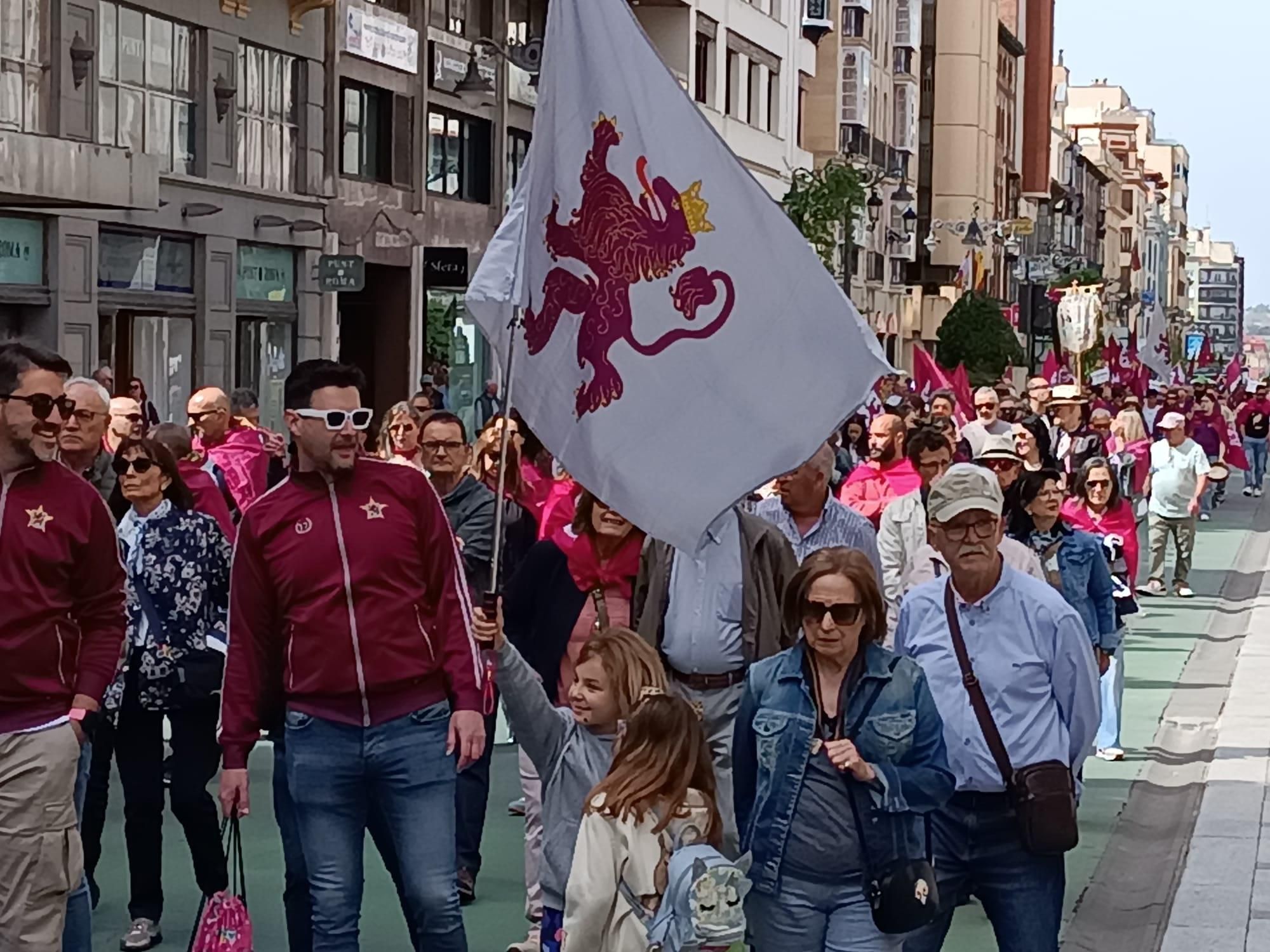 Cientos de personas exigen el 23 de abril el camino de 'León solo' y en libertad