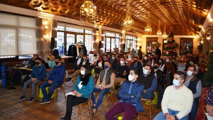 Blanca Corroto pide coordinación y celeridad a las consejerías para resolver las ayudas a la incorporación de jóvenes a la agricultura