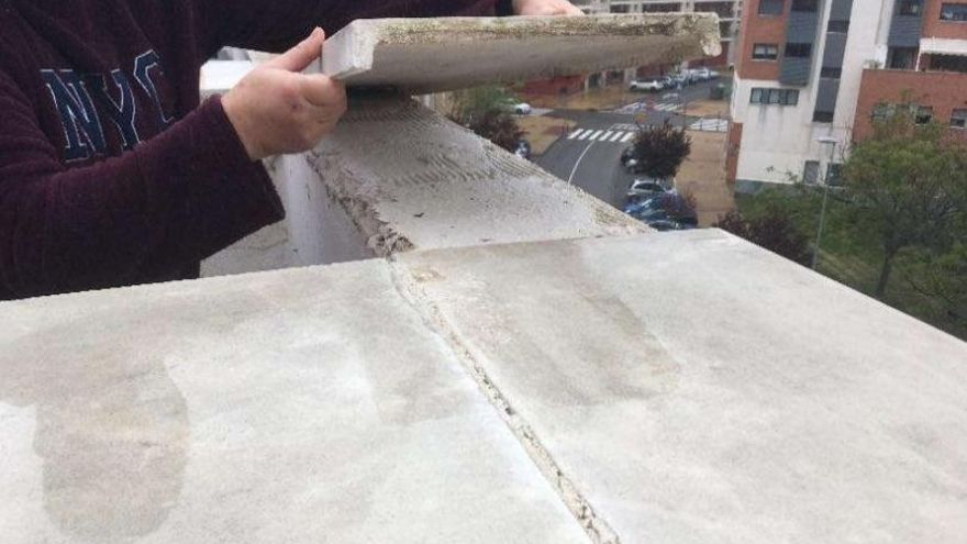 Piezas del tejadillo de uno de los áticos.