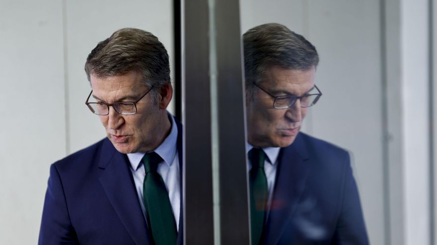 El líder del PP, Alberto Núñez Feijóo, este jueves en la sede del PP. EFE/ Rodrigo Jiménez