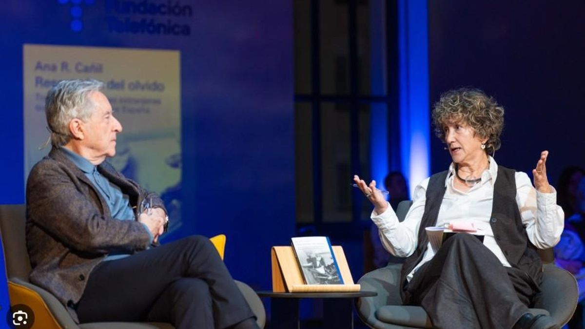 Presentación del último libro de la escritora y periodista Ana Cañil.