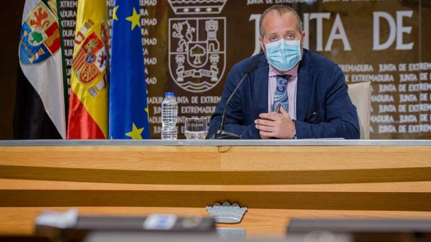 El consejero de Economía, Rafael España, presentando este jueves la Agenda