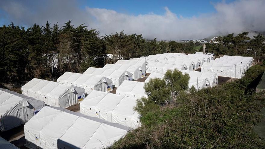 El campamento para migrantes de Las Raíces comienza a funcionar con temperaturas de 8 grados y en plena alerta por nieve