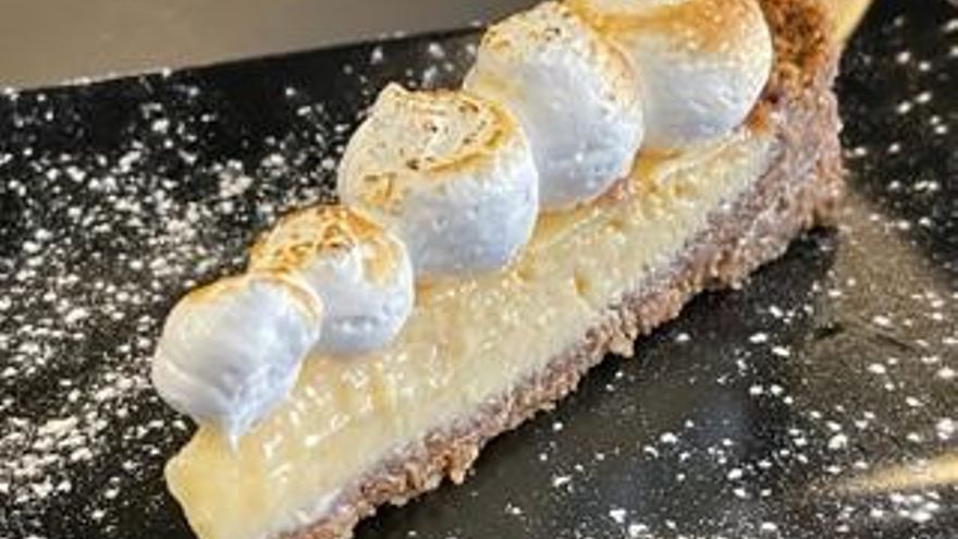 'La mejor tarta de limón', postre del restaurante '928 Capital' de Las Palmas de Gran Canaria.