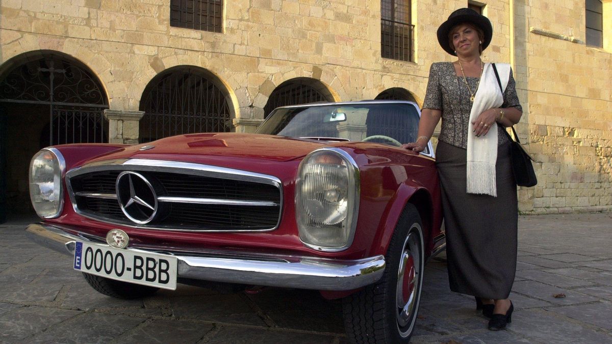 Francisca Beltrán de Heredia, en la presentación en sociedad del nuevo sistema de matrículas, en Armentia, el 18 de septiembre de 2000