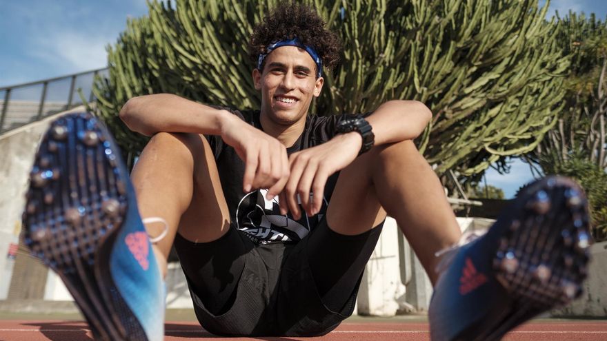 Zakaria Loumani ha logrado subirse al podio y convertirse en campeón absoluto de Canarias de atletismo en 400 metros