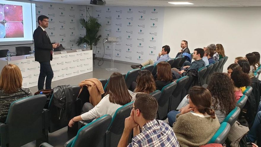 El servicio de Digestivo de Quirónsalud Málaga organiza un curso de endoscopias para residentes