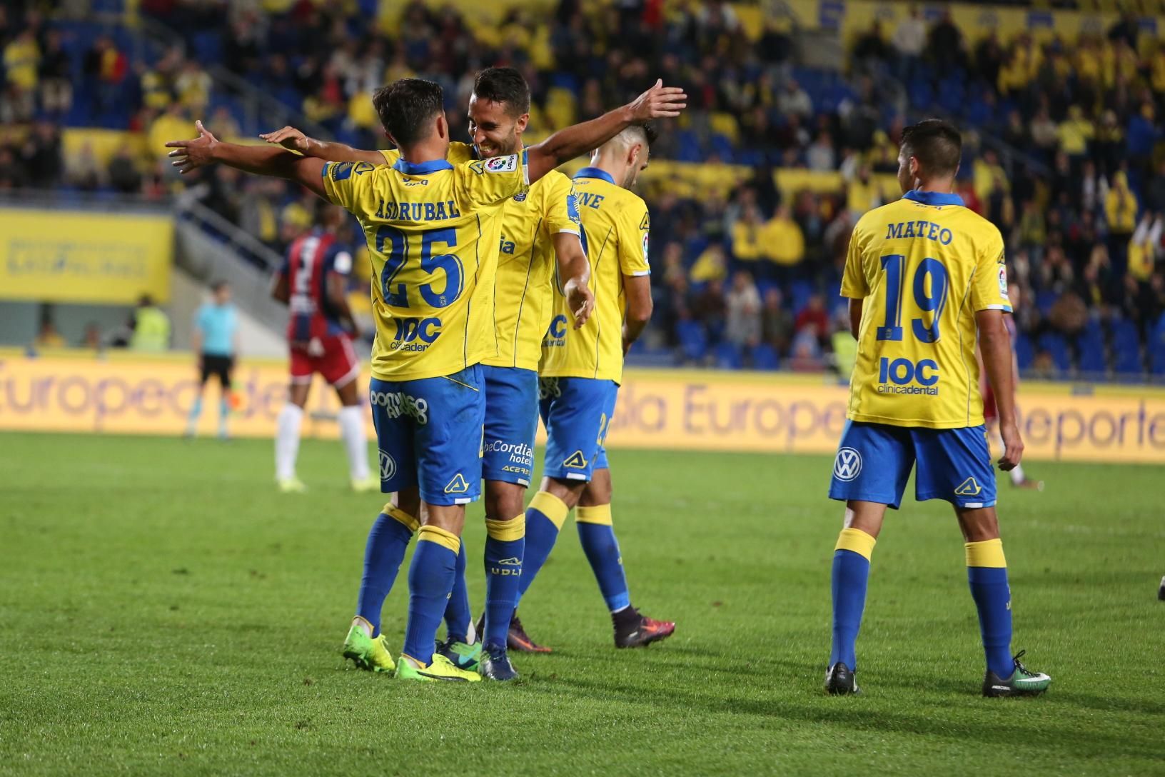 Imágenes del encuentro entre la UD Las Palmas y SD Huesca. Alejandro Ramos.