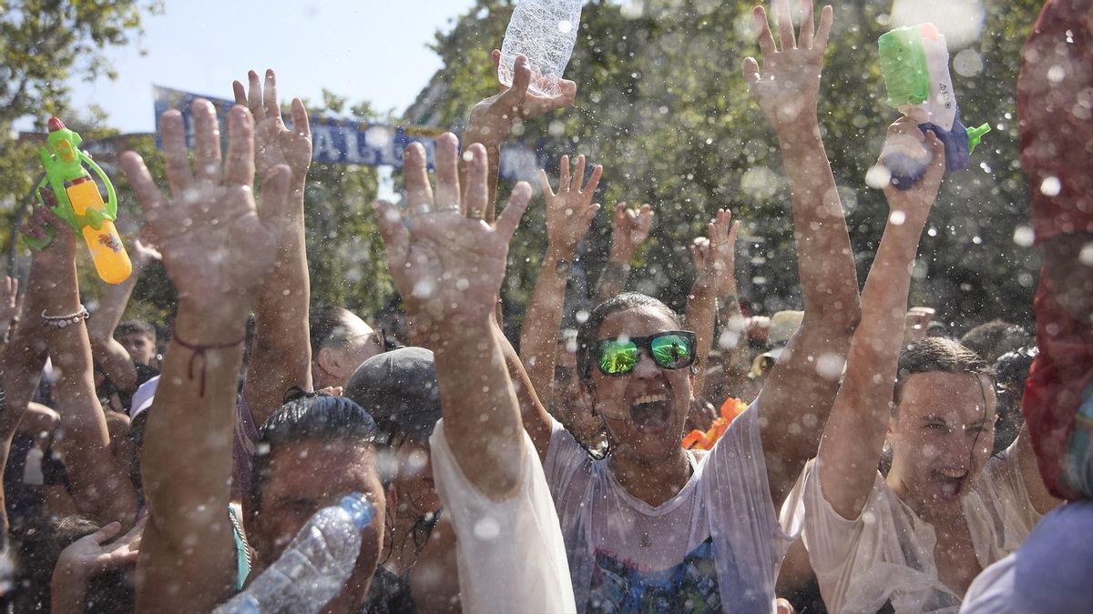 Puente de Vallecas celebra las Fiestas del Carmen 2025 con su tradicional batalla naval: programa completo