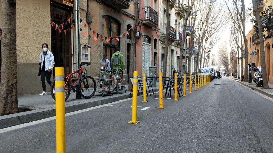 La terraza del bar Malevo, en la calle Margarit