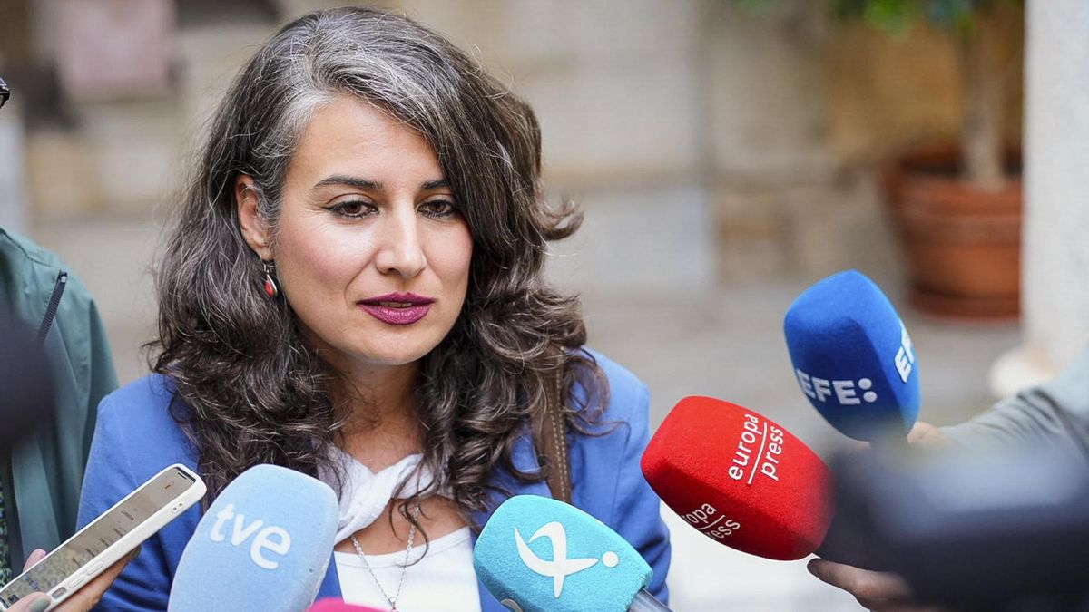 Unidas por Extremadura dice que los presupuestos, ya "sentenciados", son una excusa para el adelanto electoral