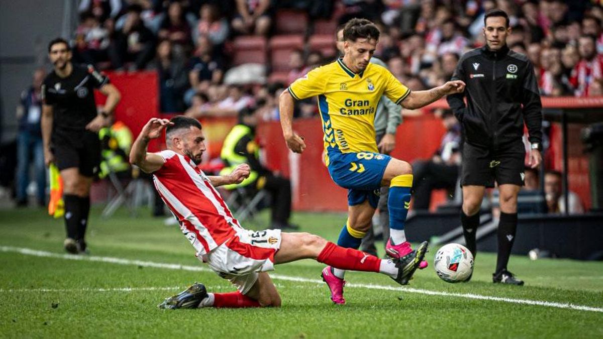 Las Palmas firma tablas con el Sporting en su visita a El Molinón