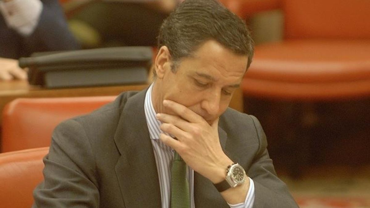 Exministros de UCD, PP y PSOE piden la libertad de Zaplana por "principios humanitarios"