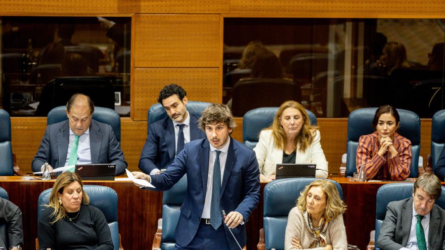 Tres diputados de Ayuso dimiten como protesta por el cese del consejero de Educación