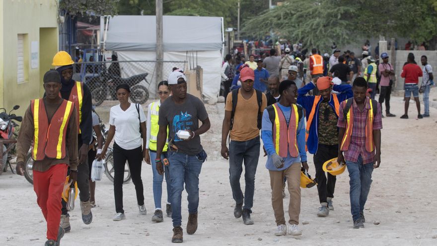 El muro entre República Dominicana y Haití, testigo mudo del trasiego en la frontera