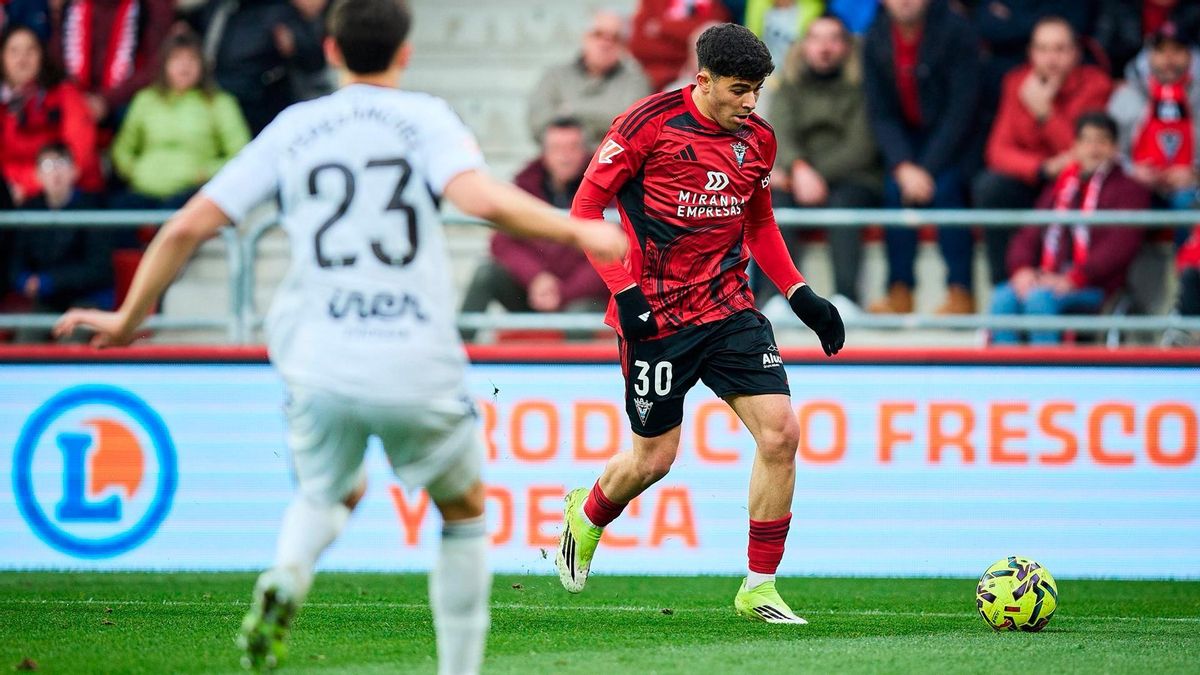El Jebari, durante un partido con el Mirandés