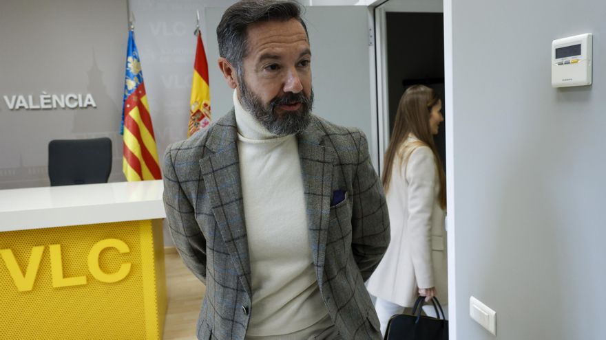 La Fiscalía amplía la investigación al concejal de Vox en Valencia Juan Manuel Badenas por malversación y prevaricación por un contrato de patrocinio