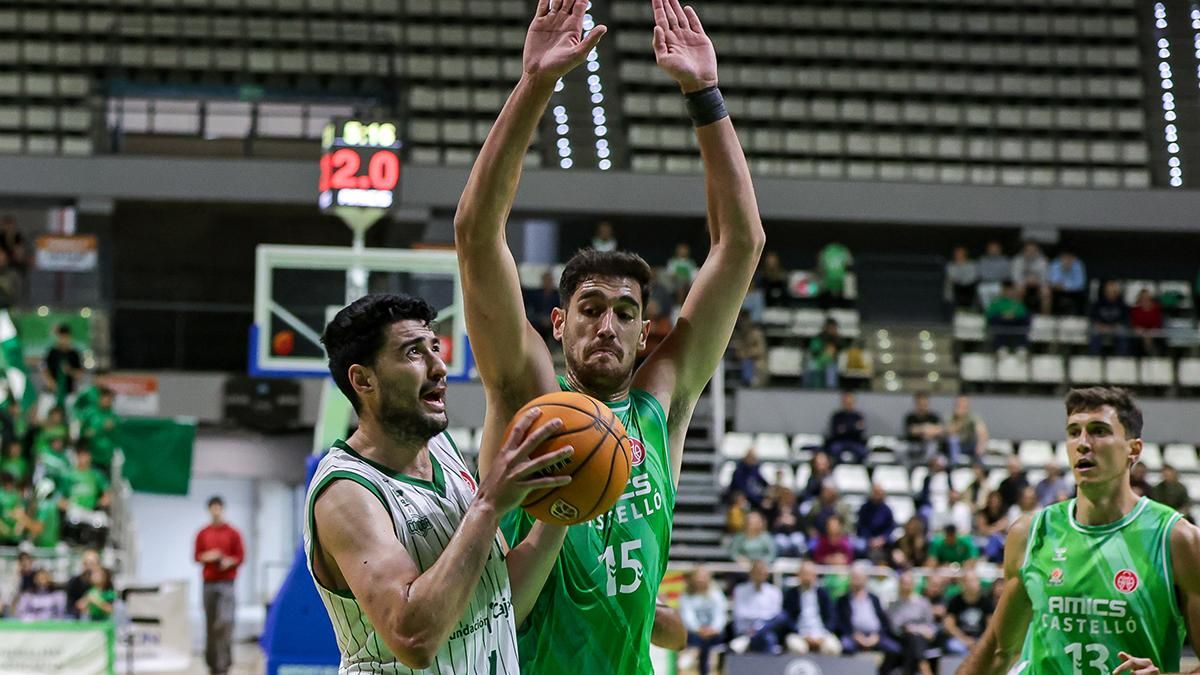 Las imágenes del Amics Castelló - Coto Córdoba CB