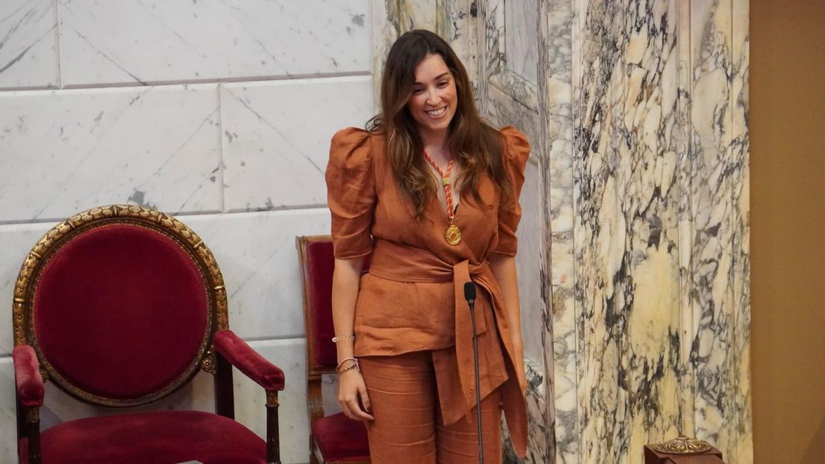 María Giner, de Compromís, toma posesión como concejala en València en sustitución de Sergi Campillo