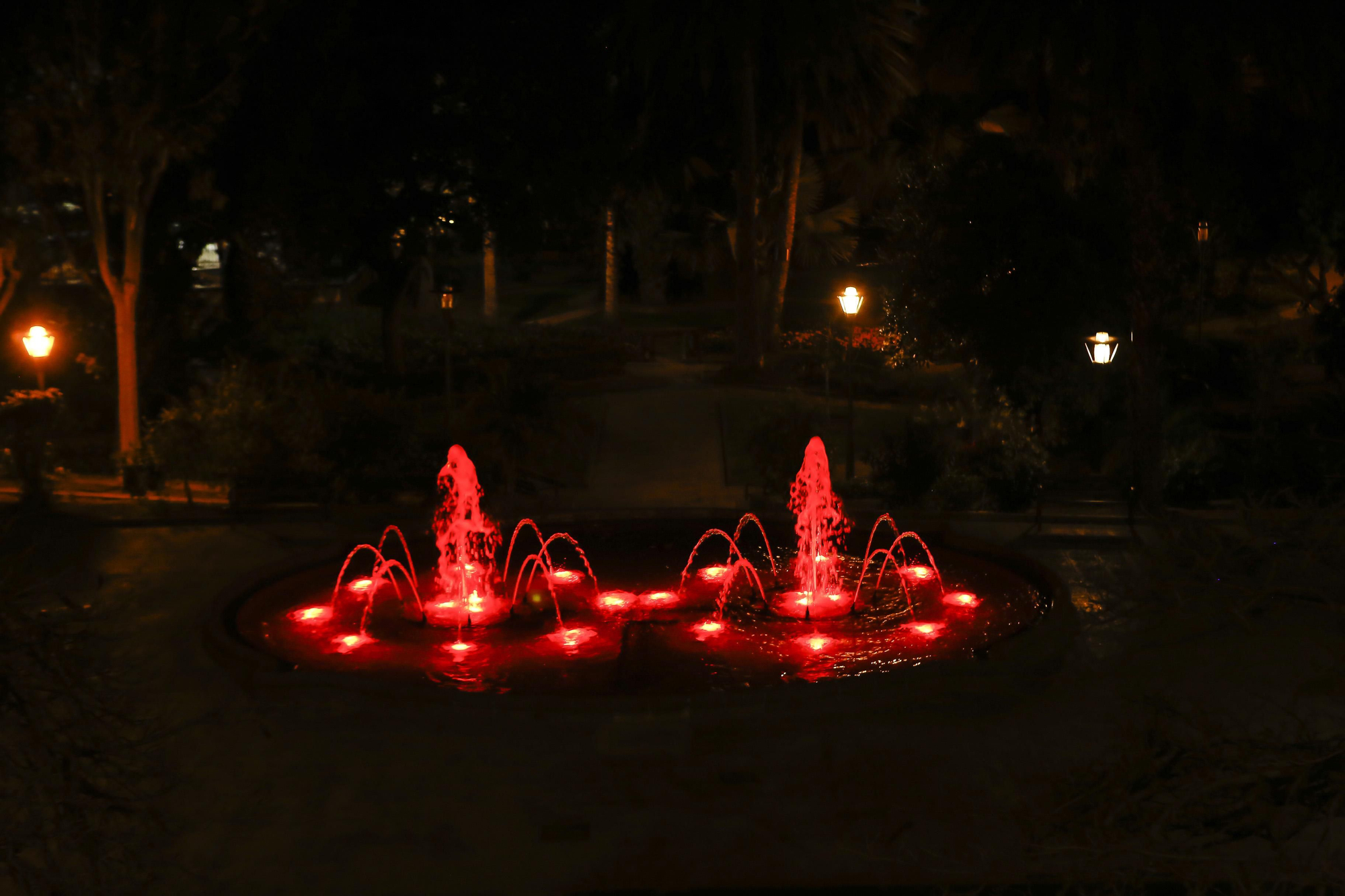Luces de colores y una mejora integral: así luce la renovada fuente del Parque Doramas