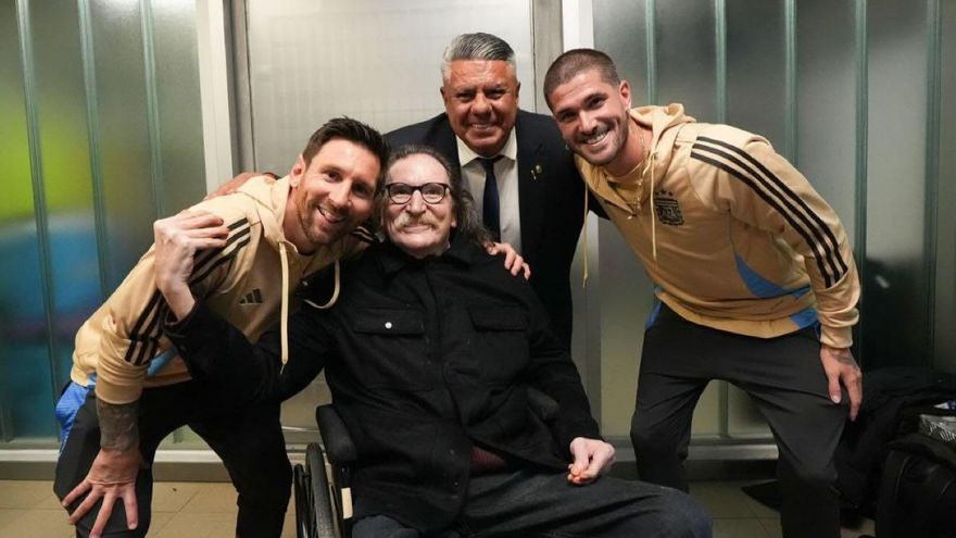 El encuentro entre Charly García y Leo Messi en el Monumental: "Dios te bendiga"