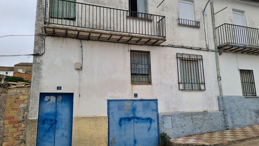 La Guardia Civil vuelve a Villacarrillo para buscar a los dos jornaleros desparecidos en 2013 y 2021 tras discutir con su jefe