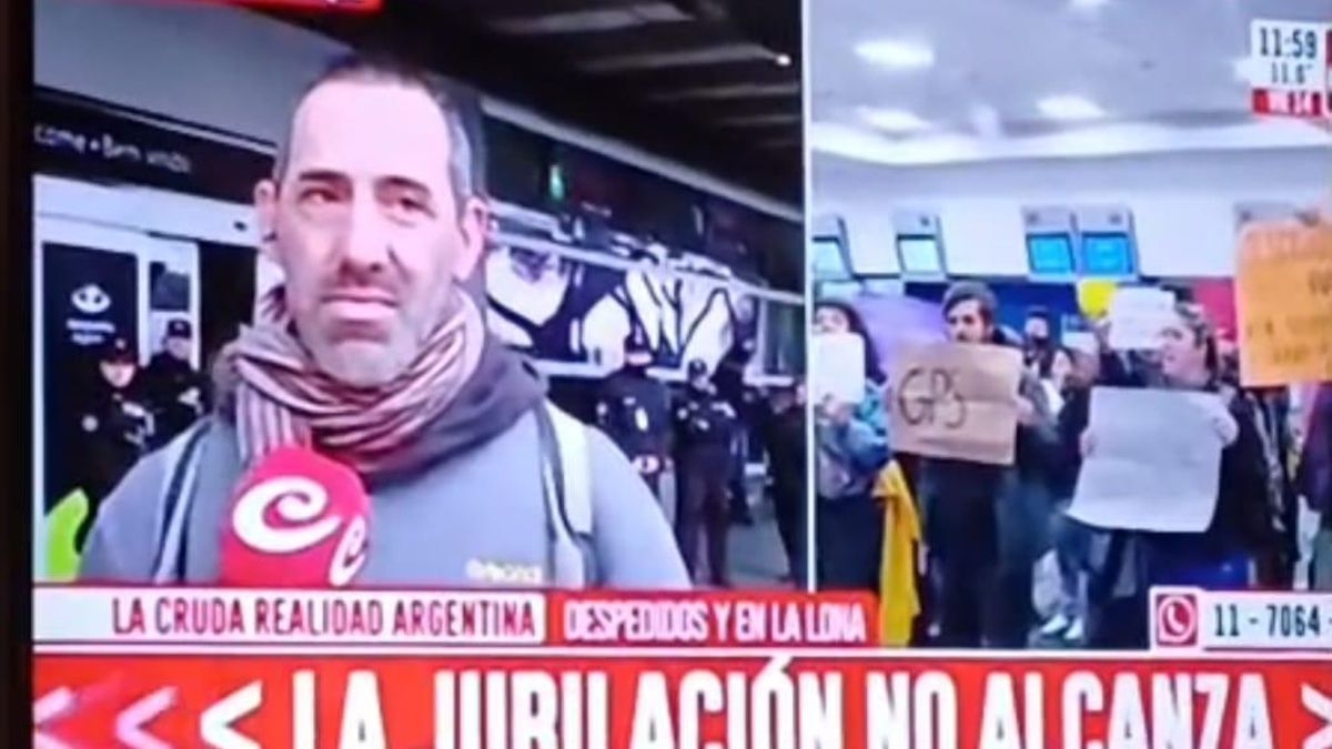 Raúl Dobarro, entrevistado por Crónica TV en la protesta de agosto.