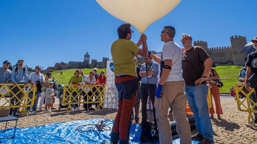 Sensores, cámaras y globos sonda: los experimentos científicos durante el eclipse solar en los que puedes participar