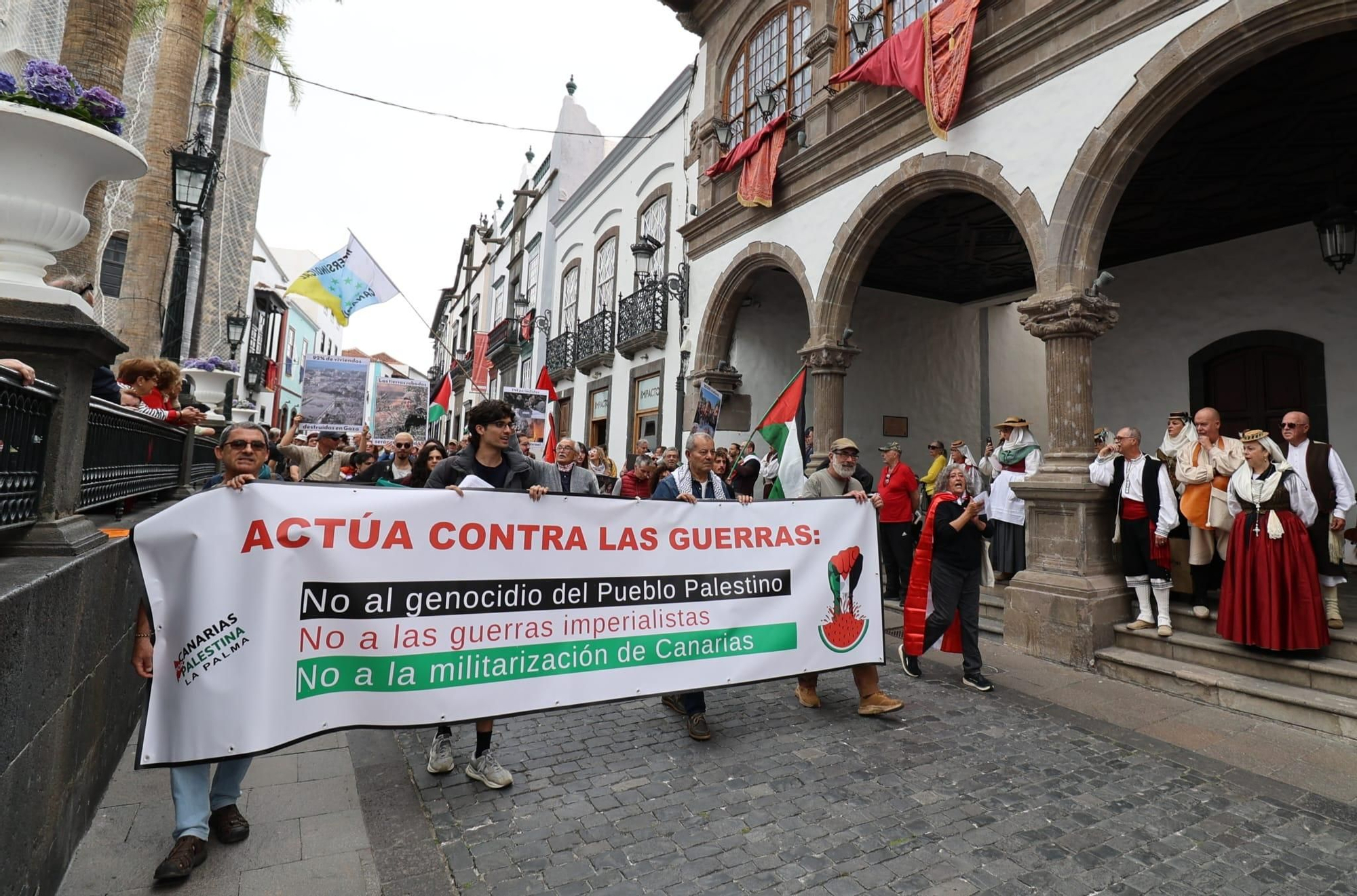 Manifestación en apoyo a Palestina en Santa Cruz de La Palma. JOSÉ AYUT