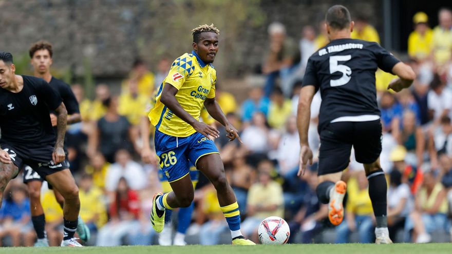 La UD Las Palmas pone fin a su pretemporada como 'segundo plato' del Liverpool