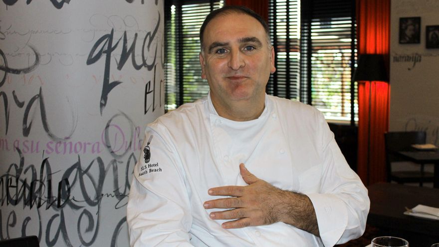 José Andrés: "Llevamos esperanza con un plato de comida"