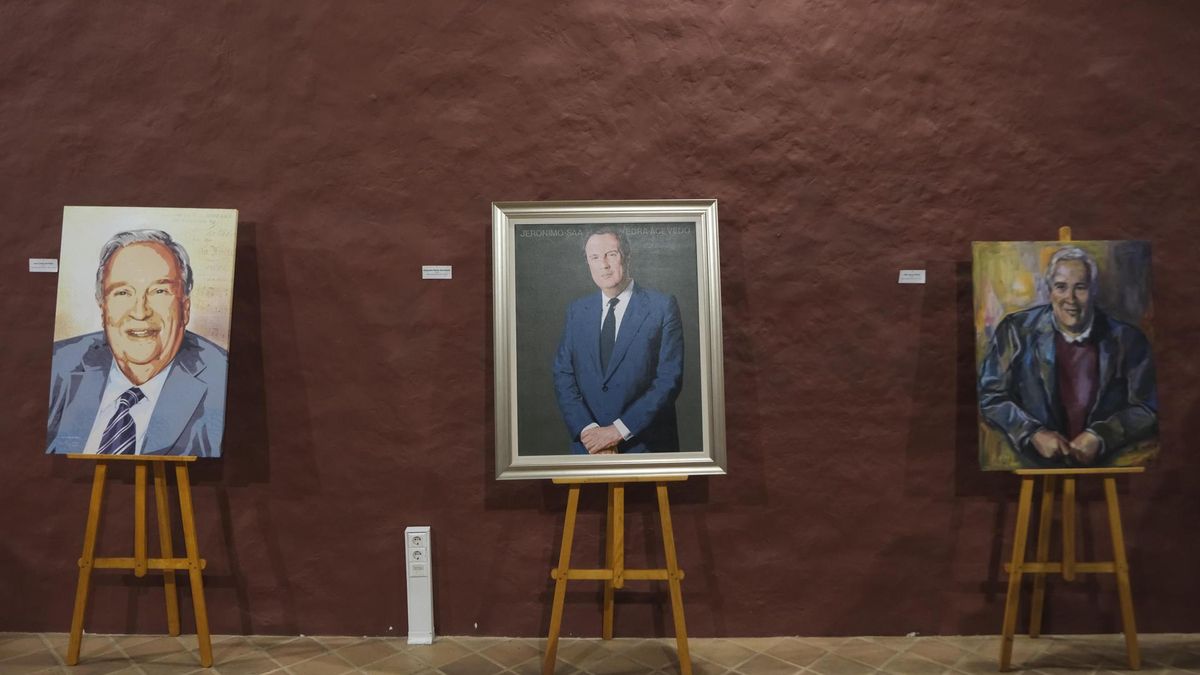 Exposición 'Arte y política: el legado de Jerónimo Saavedra Acevedo', una muestra que reúne 15 cuadros de retratos del político canario realizados por diferentes artistas con los que compartió amistad y una recopilación de fotografías íntimas de su trayectoria vital y política.