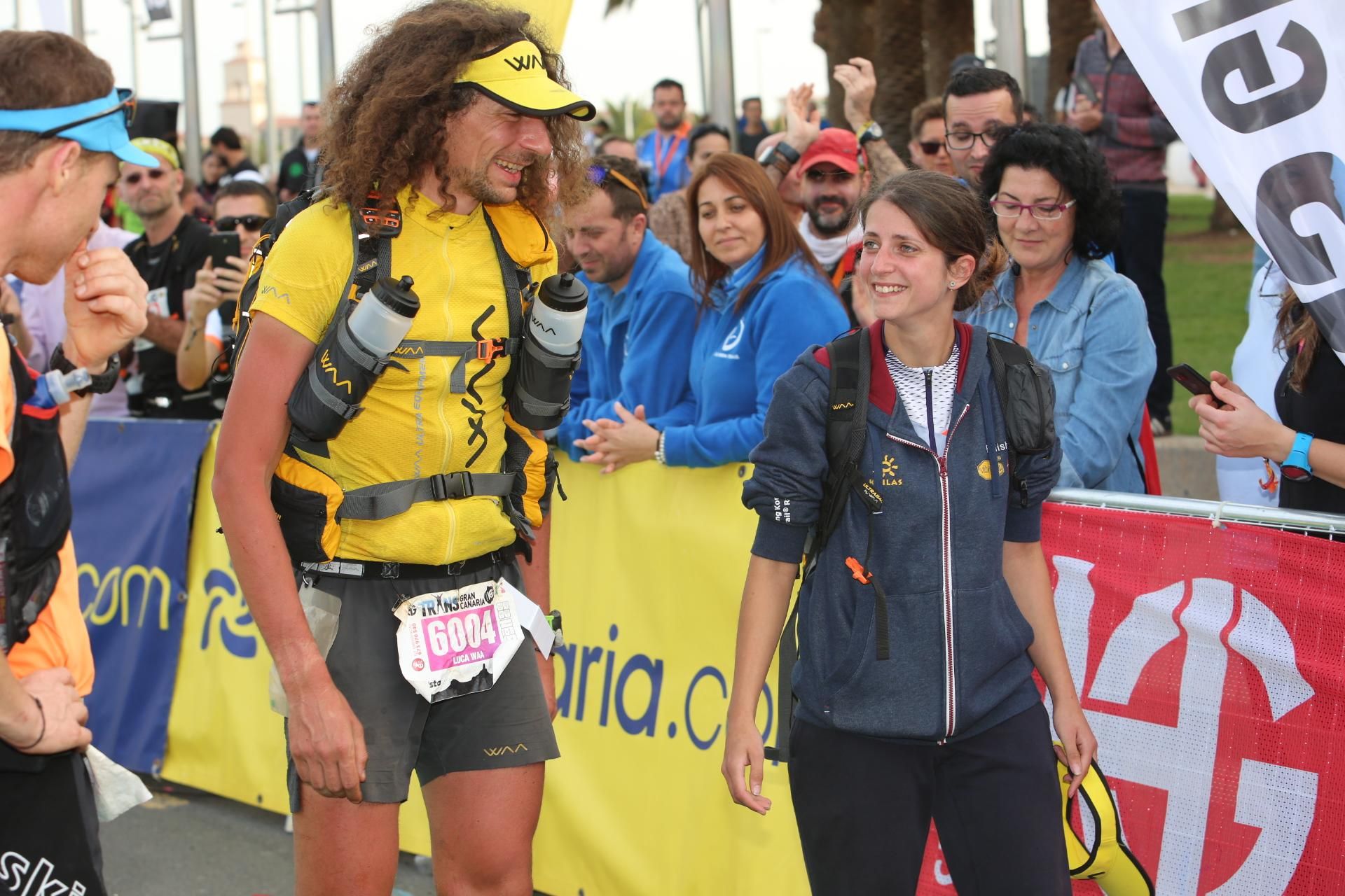 Entrada a meta de Peter Kienzl y Luca Papi. Alejandro Ramos.